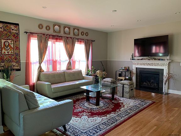 5th image of 214 Landbridge Dr