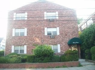 44 Cherry St #5A, Somerville, MA 02144