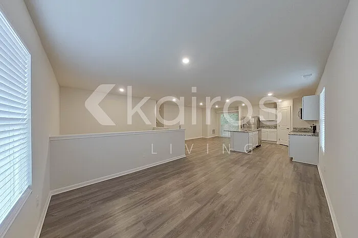 4 bed, 3.0 bath, 1914 sqft, $2,125 — Photo 4