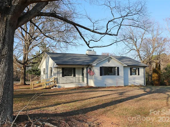 8405 Fairview Rd, Mint Hill, NC 28227