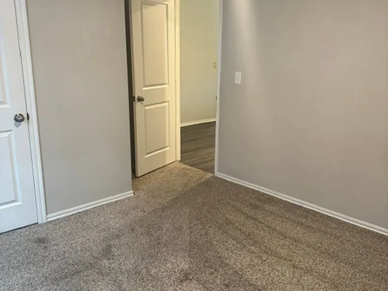 3213 Rushmore St — Photo 7
