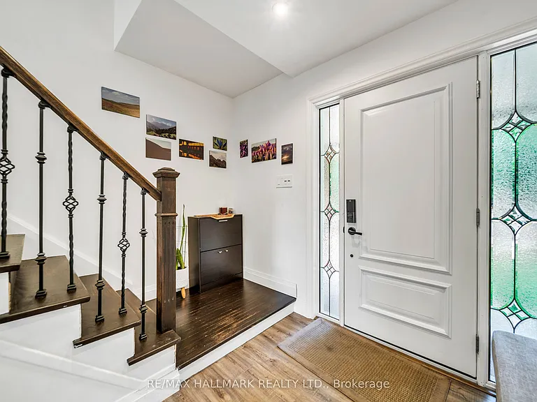 39 Sunnywood Cres — Photo 3
