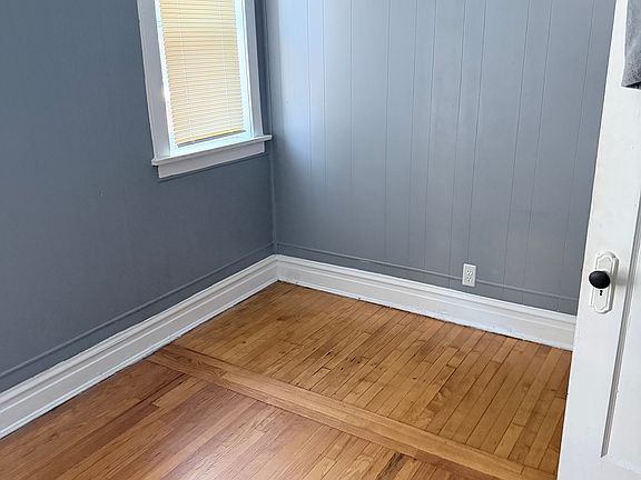 4th image of 5216 S Ingleside Ave Unit 3F