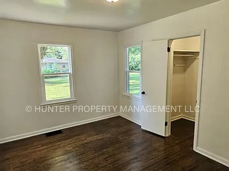604 W Park St — Photo 7