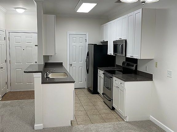 4th image of 164 Golfview Ln