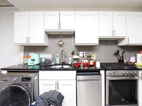 4th image of 648.5 W Roscoe St #Dg