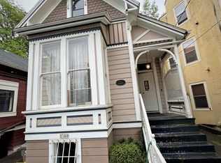 2160 NW Everett St #A, Portland, OR 97210