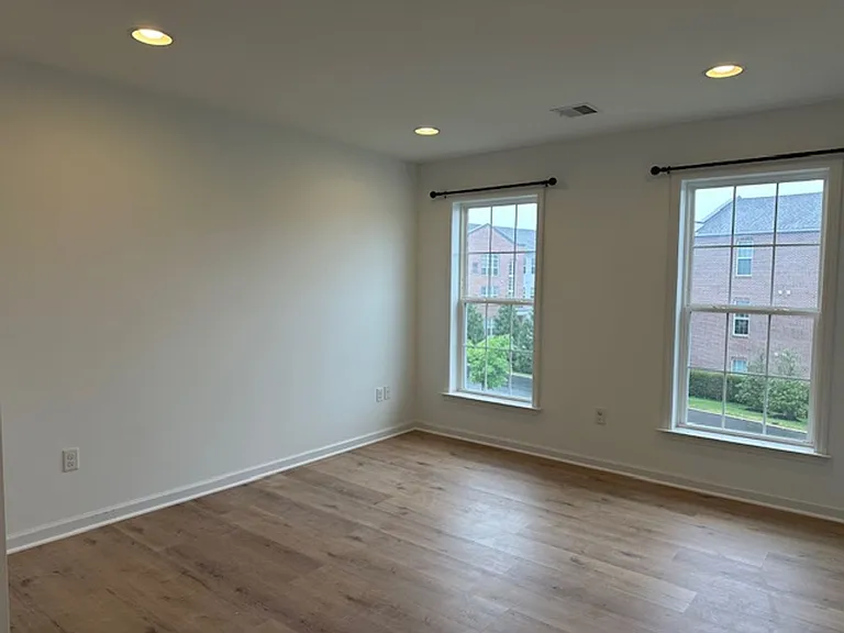 3206 Concord Way — Photo 11