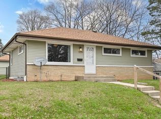7130 W Carmen Ave, Milwaukee, WI 53218