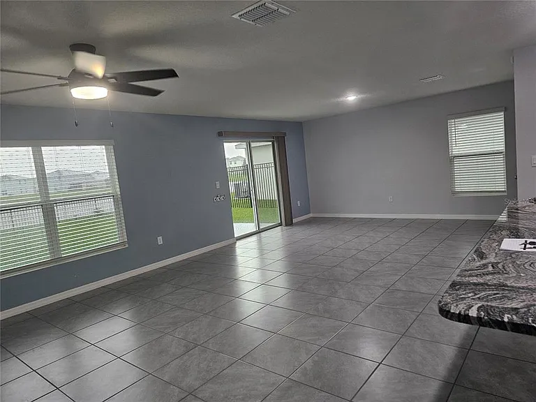 10116 Charlotte Dr — Photo 41