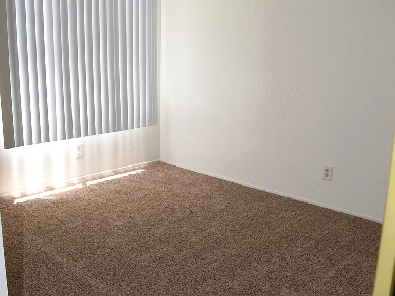 210 W Vermont Ave #107 — Photo 11