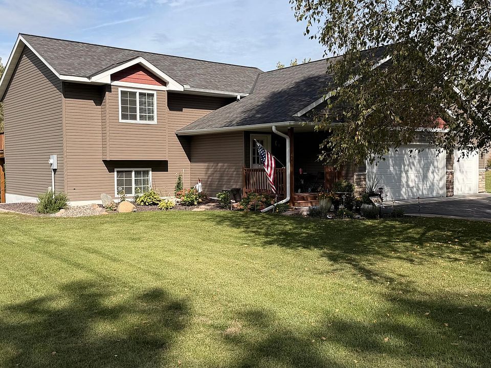1st image of 444 Roosevelt Dr