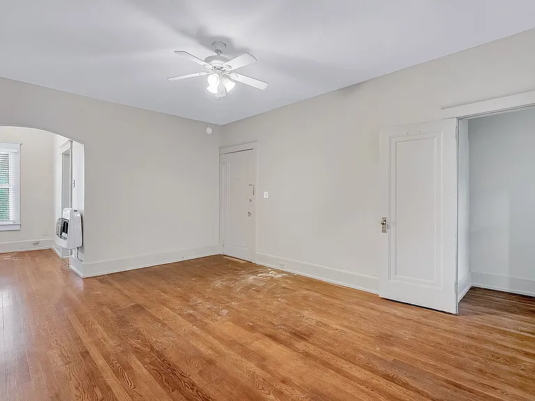 Highland Court II Apartments — Photo 24