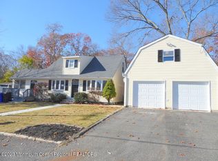 140 Harding Dr, Brick, NJ 08724