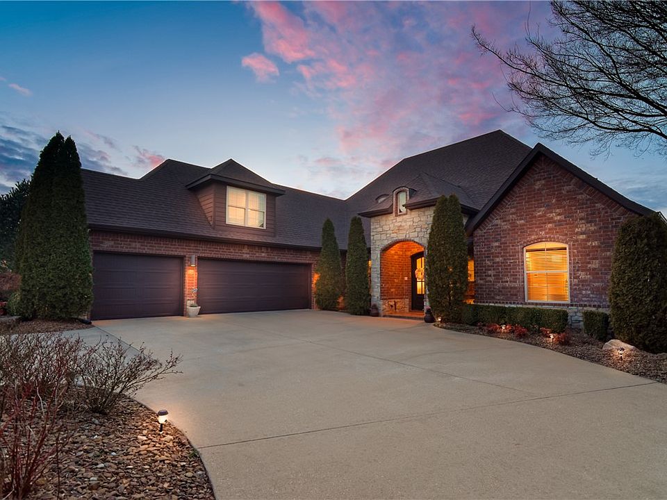 1st image of 361 N Limestone Dr