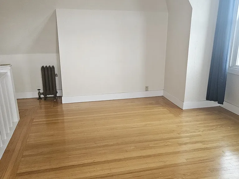 1021 Warfield Ave #5 — Photo 16