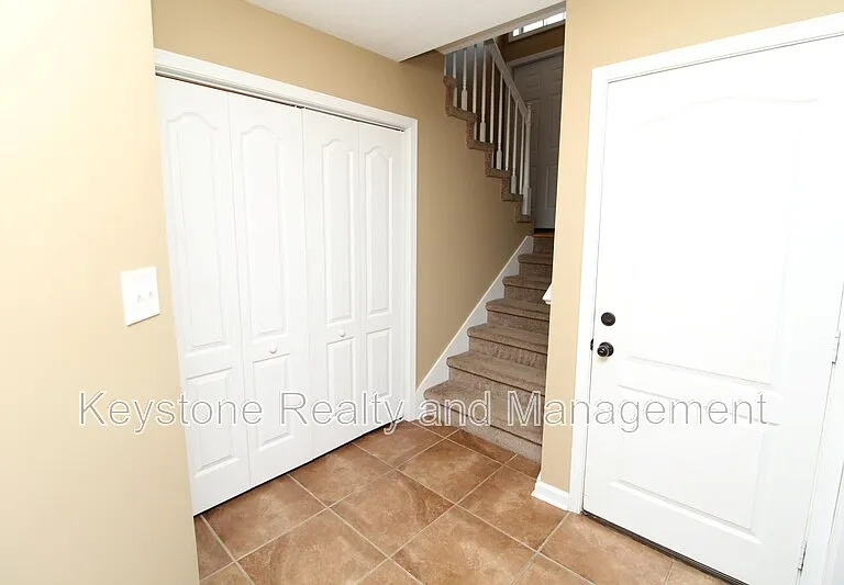 1721 Thistlewood Dr #B — Photo 7