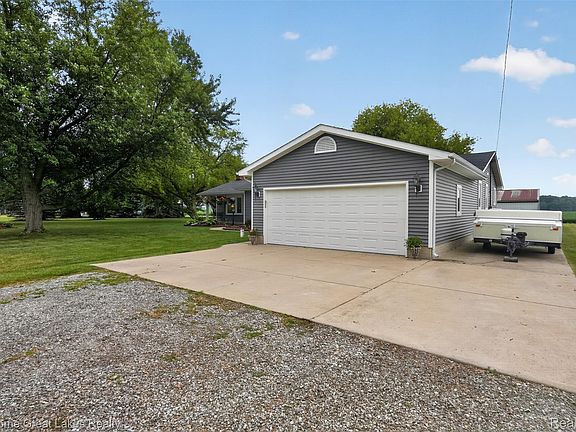 5th image of 6249 New Lothrop Rd