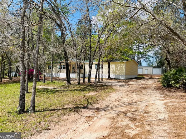 261 Colorado Rd, Alma, GA 31510