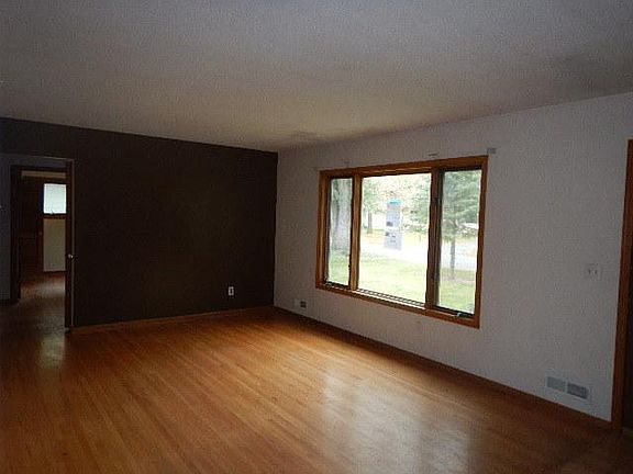 4th image of 10015 Pillsbury Ave S