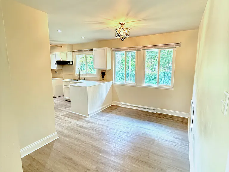 6121 Birch Ave — Photo 7