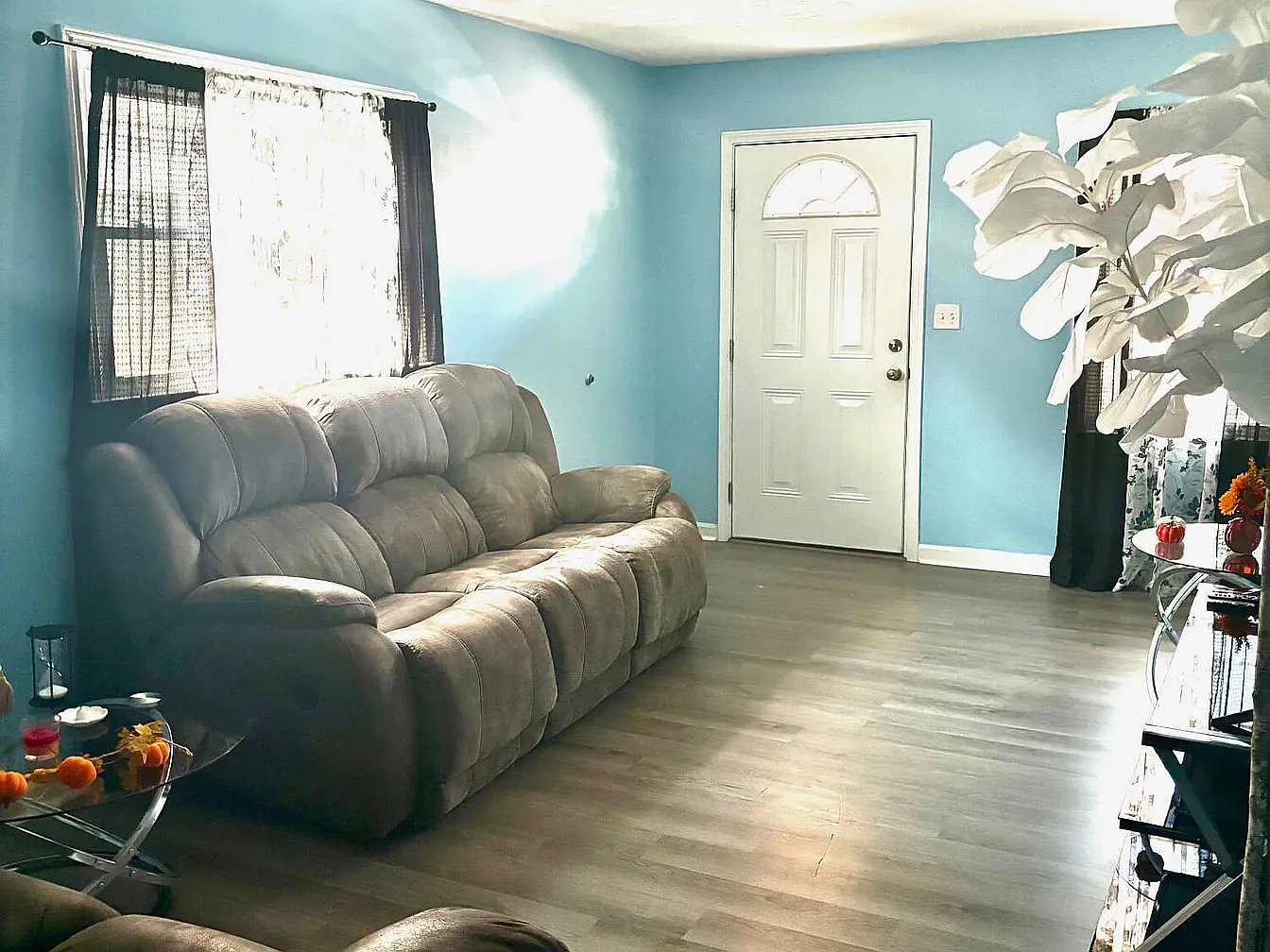 3 bed, 1144 sqft, $1,400 — Photo 3