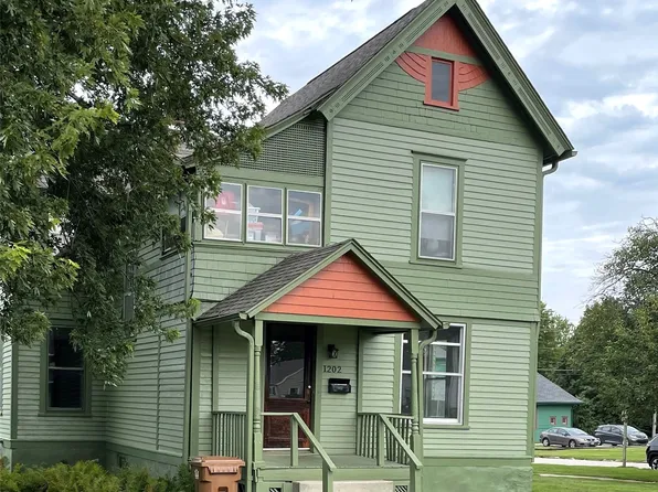 1202 Main St, Grinnell, IA 50112