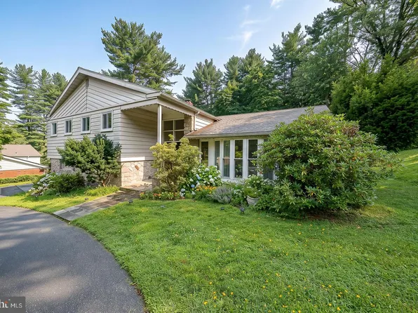 528 Sprague Rd, Penn Valley, PA 19072