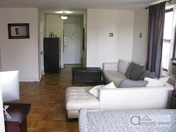 4th image of 70 Park Ter E APT 1A