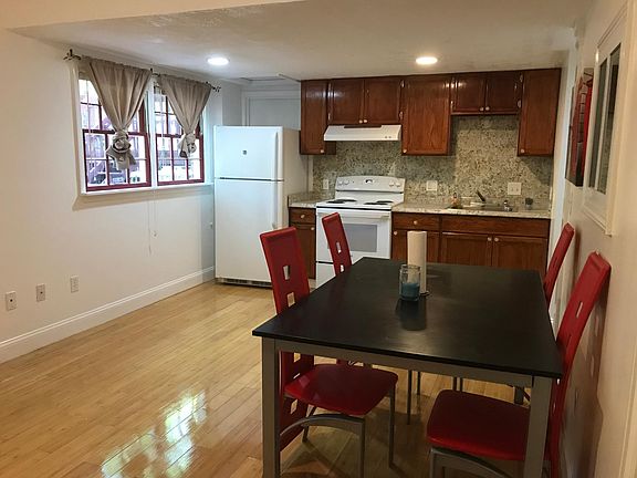 Open Floor for living and Kitchen from living view