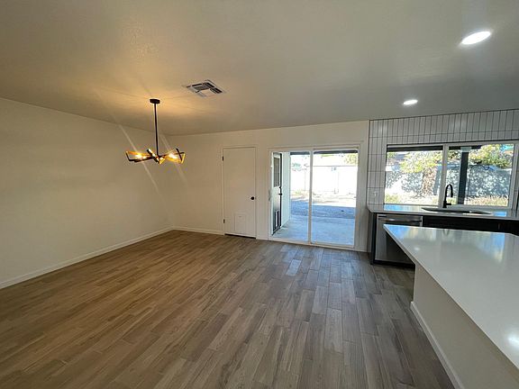 4th image of 4034 W Windrose Dr