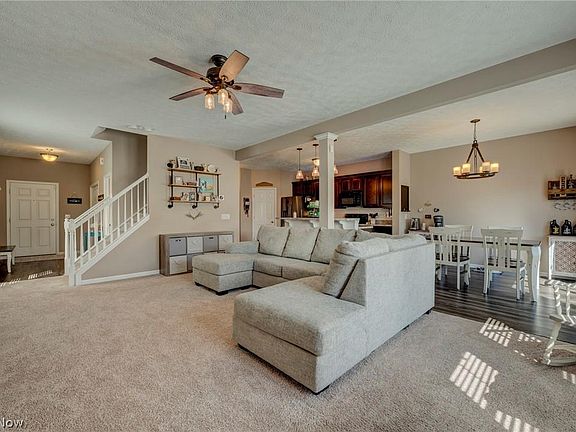 5th image of 4513 Vineyard Dr