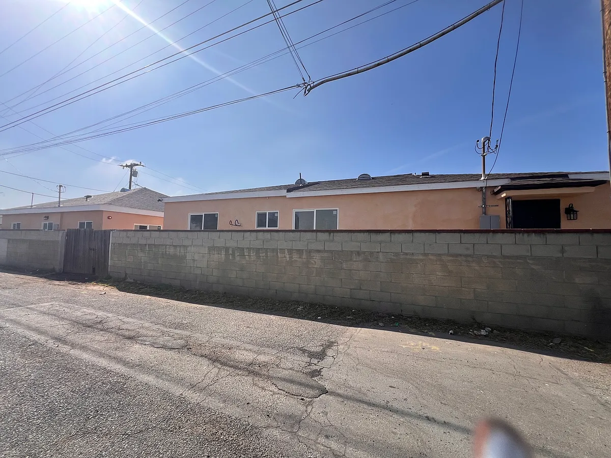 Building Photo - 112 S Sierra Vista St #A