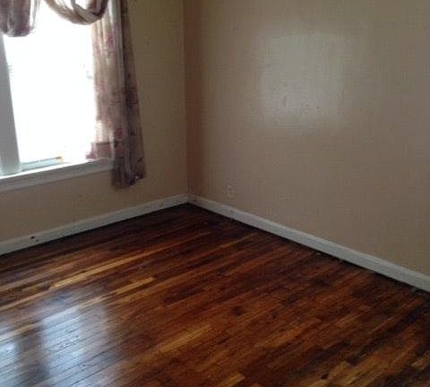3rd image of 820 Harlan Ave