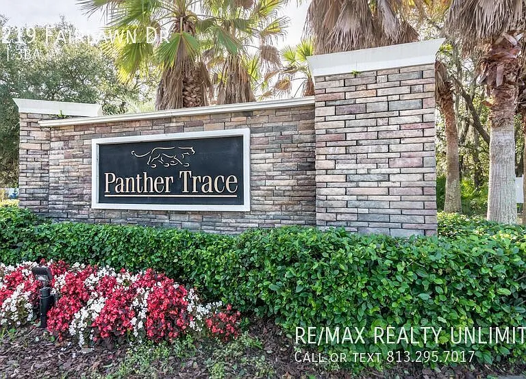 12219 Fairlawn Dr — Photo 42