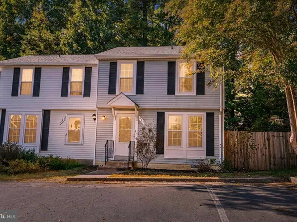 207 Essex St #4, Stafford, VA 22554