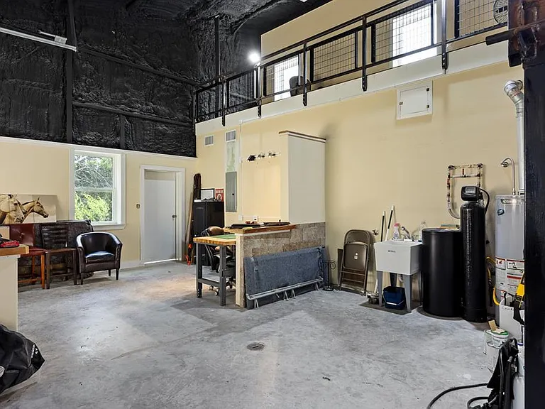 144 Roland Trl — Photo 21
