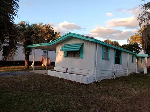 5609 Hancock Dr, Wildwood, FL 34785