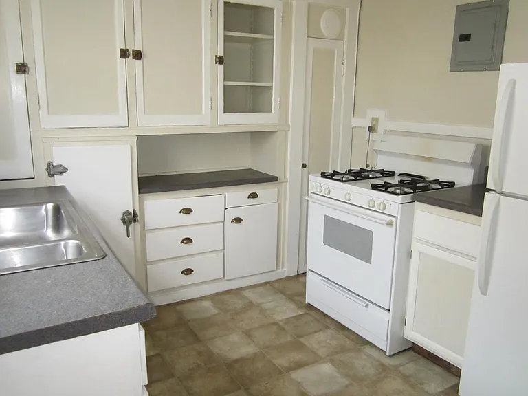 1518 4th Ave #2 — Photo 3