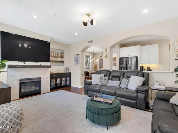 2391 Chiquita Ln, Thousand Oaks, CA 91362