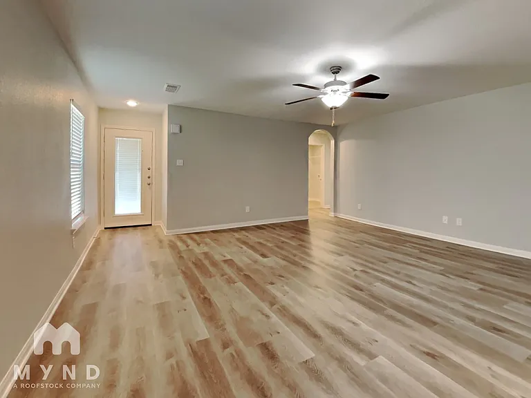 8431 Liberty Sky Rd — Photo 7
