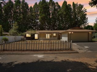 16449 SE Main St, Portland, OR 97233