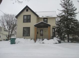 1039 Bateman St, Galesburg, IL 61401