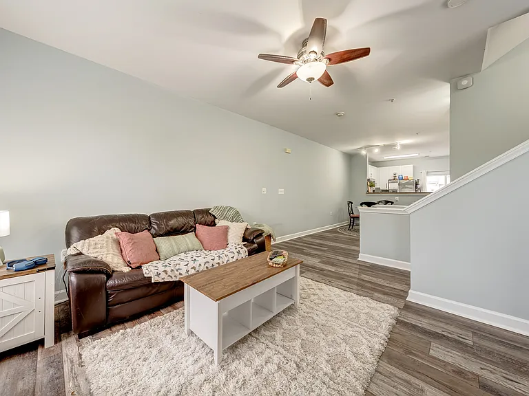 42461 Rockrose Sq — Photo 7