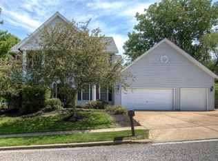 332 Strecker Rd, Ballwin, MO 63011