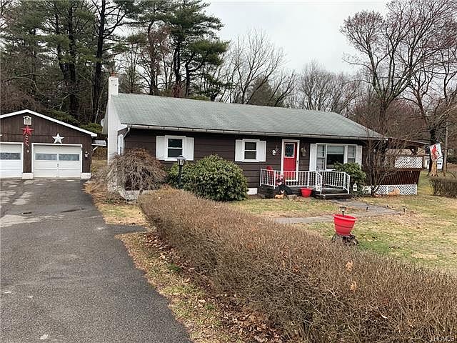 1st image of 9 Shamro Ln