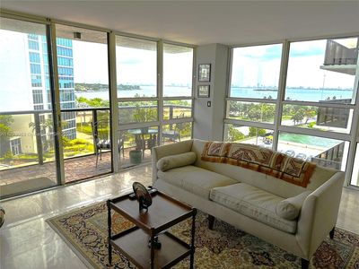 600 NE 36th St APT 701, Miami, FL, 33137