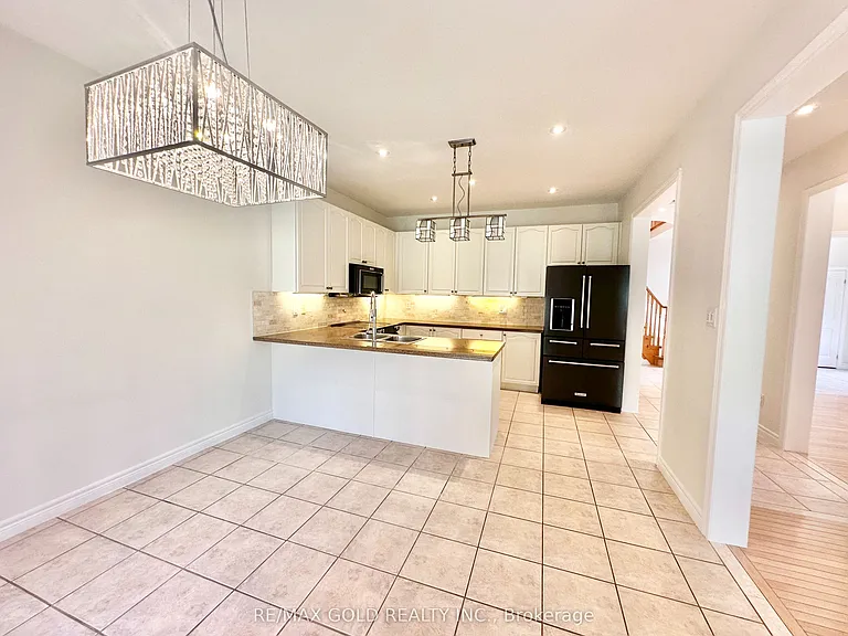 2293 Baronwood Dr — Photo 15