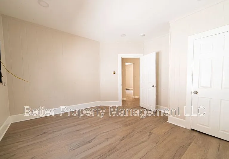730 E Montrose St #2 — Photo 10