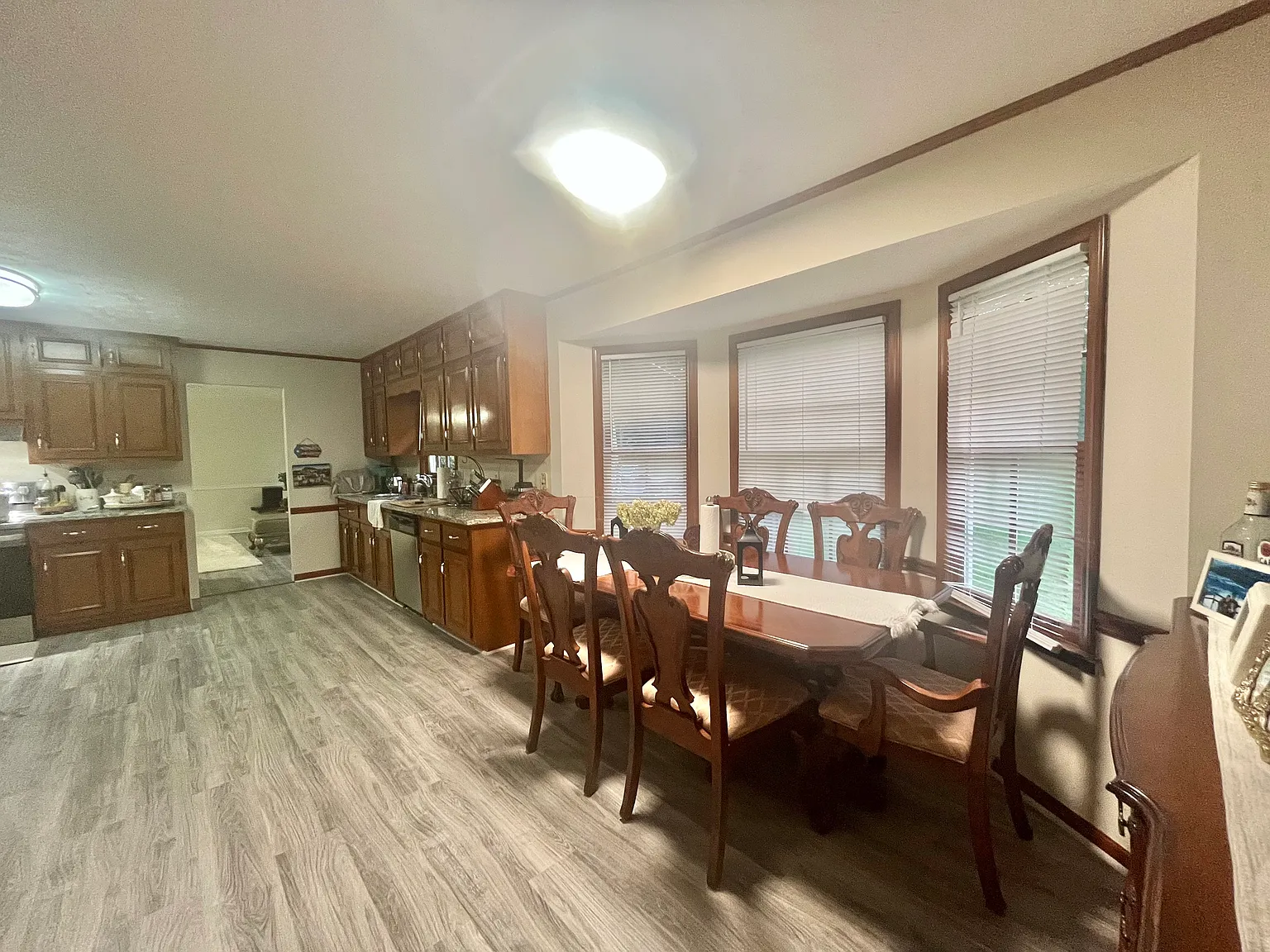 4 bed, 1875 sqft, $1,995 — Photo 3